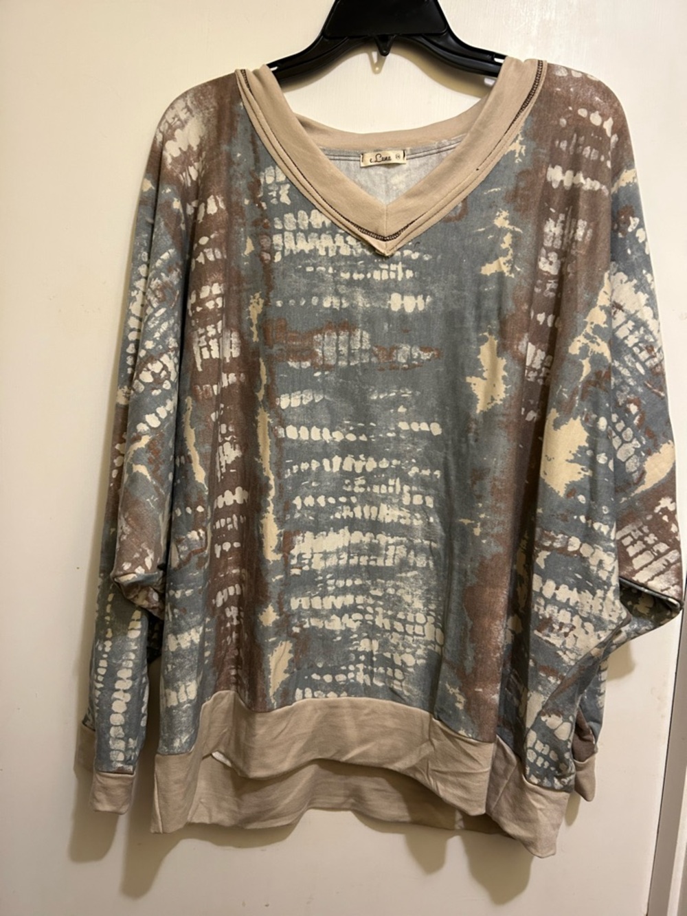 E. Luna NWOT Tie-Dye Oversized V-Neck Pullover in Beige, Blue & Brown, Sz 2X